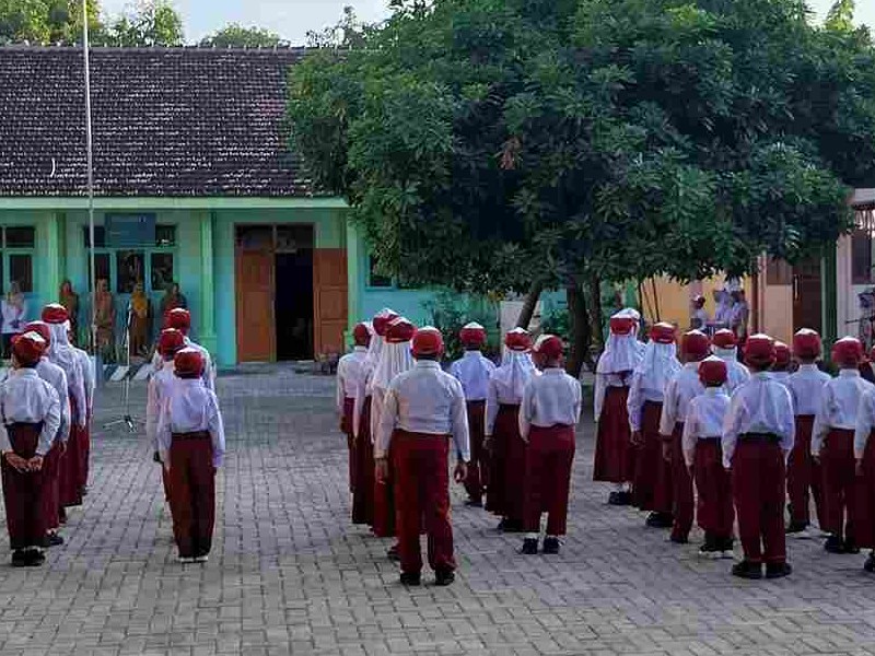UPACARA PEMBUKAN MPLS RAMAH TAHUN AJARAN 2025/2026